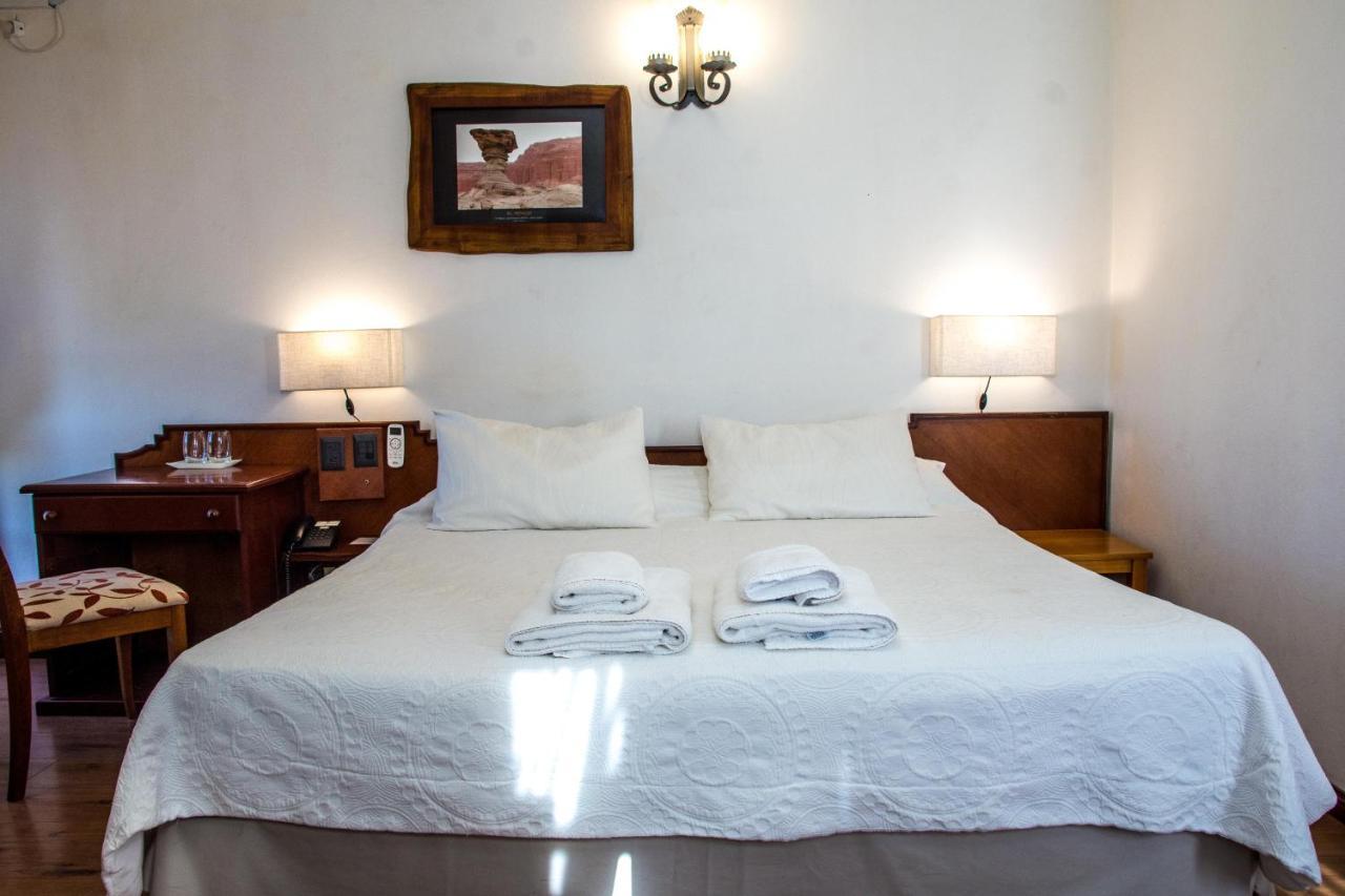 Hotel Santa Catalina Río Cuarto エクステリア 写真