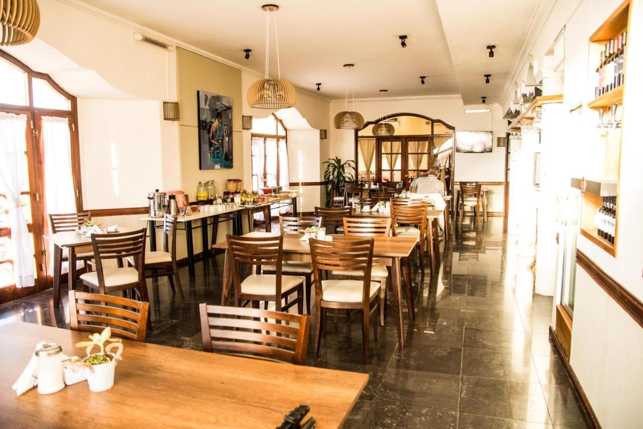 Hotel Santa Catalina Río Cuarto エクステリア 写真