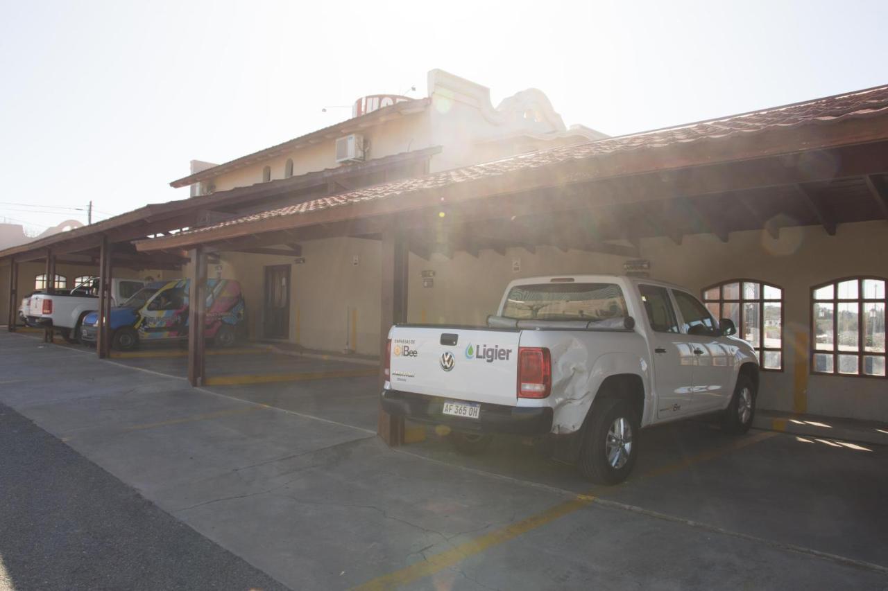 Hotel Santa Catalina Río Cuarto エクステリア 写真