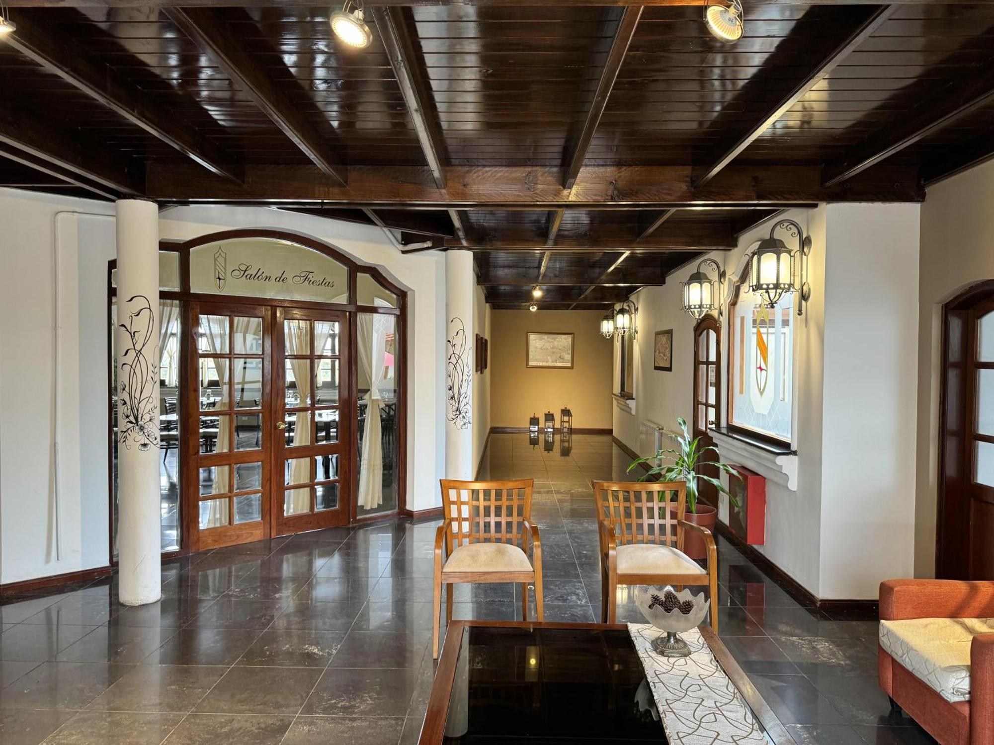 Hotel Santa Catalina Río Cuarto エクステリア 写真